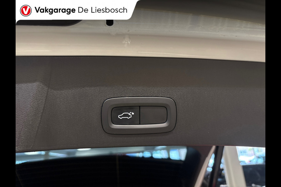 Volvo XC40 1.5 T3 R-Design/leer/harman kardon/weg klapbare trekhaak/stoelverw