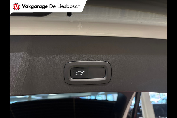 Volvo XC40 1.5 T3 R-Design/leer/harman kardon/weg klapbare trekhaak/stoelverw