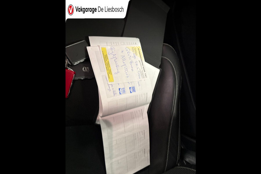 Volvo XC40 1.5 T3 R-Design/leer/harman kardon/weg klapbare trekhaak/stoelverw