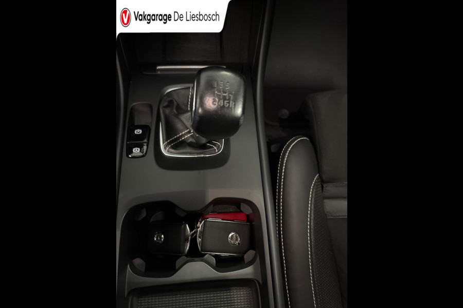 Volvo XC40 1.5 T3 R-Design/leer/harman kardon/weg klapbare trekhaak/stoelverw