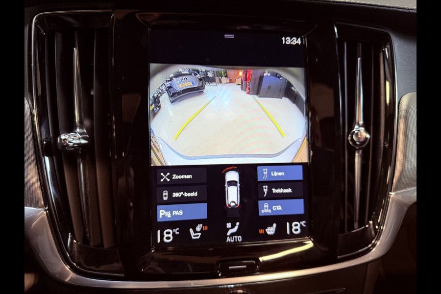 Volvo V90 2.0 B4 R-Design | Panoramadak | Elektr. trekhaak | Head-Up | Camera | Harman Kardon | Adaptive cruise | Dealer onderhouden