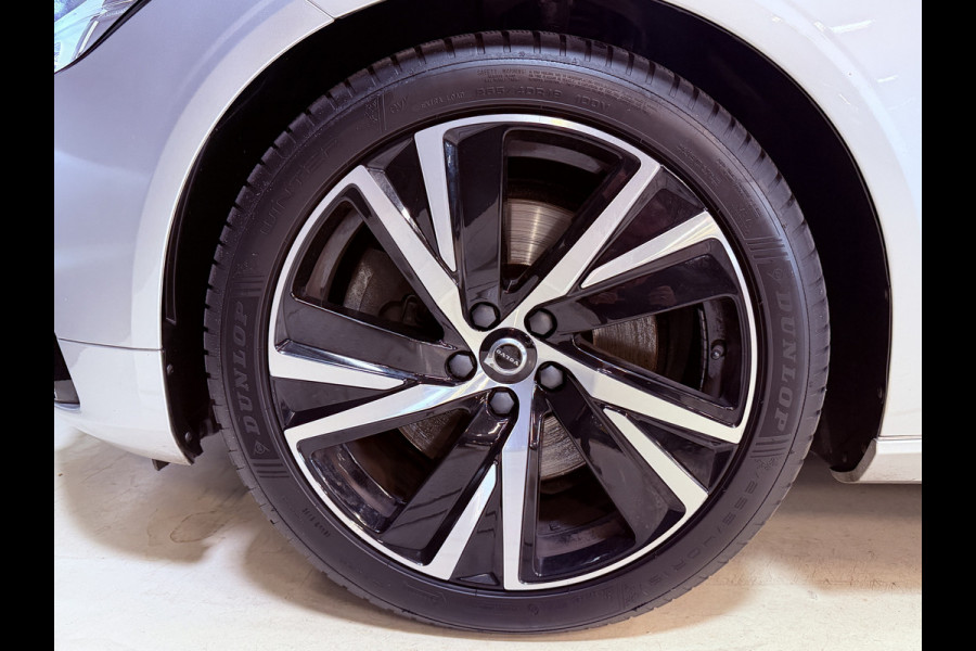 Volvo V90 2.0 B4 R-Design | Panoramadak | Elektr. trekhaak | Head-Up | Camera | Harman Kardon | Adaptive cruise | Dealer onderhouden