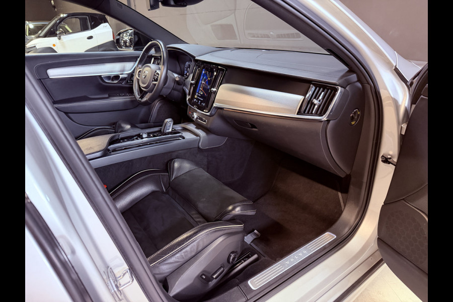 Volvo V90 2.0 B4 R-Design | Panoramadak | Elektr. trekhaak | Head-Up | Camera | Harman Kardon | Adaptive cruise | Dealer onderhouden