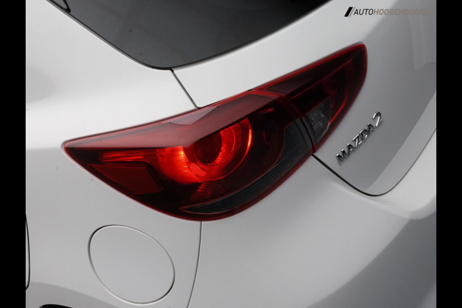 Mazda 2 1.5 Skyactiv-G Sportive (APPLE CARPLAY,ACHTERUITRIJCAMERA,LANE ASSIST,LM-VELGEN,AIRCO,CRUISE,SPORTSTOELEN,LED,TOPCONDITIE)