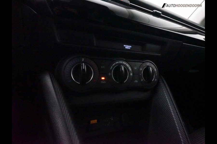 Mazda 2 1.5 Skyactiv-G Sportive (APPLE CARPLAY,ACHTERUITRIJCAMERA,LANE ASSIST,LM-VELGEN,AIRCO,CRUISE,SPORTSTOELEN,LED,TOPCONDITIE)