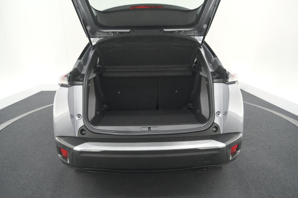 Peugeot 2008 PureTech 100 Active Pack | Allseason Banden | Parkeersensoren | Navigatie | Apple Carplay