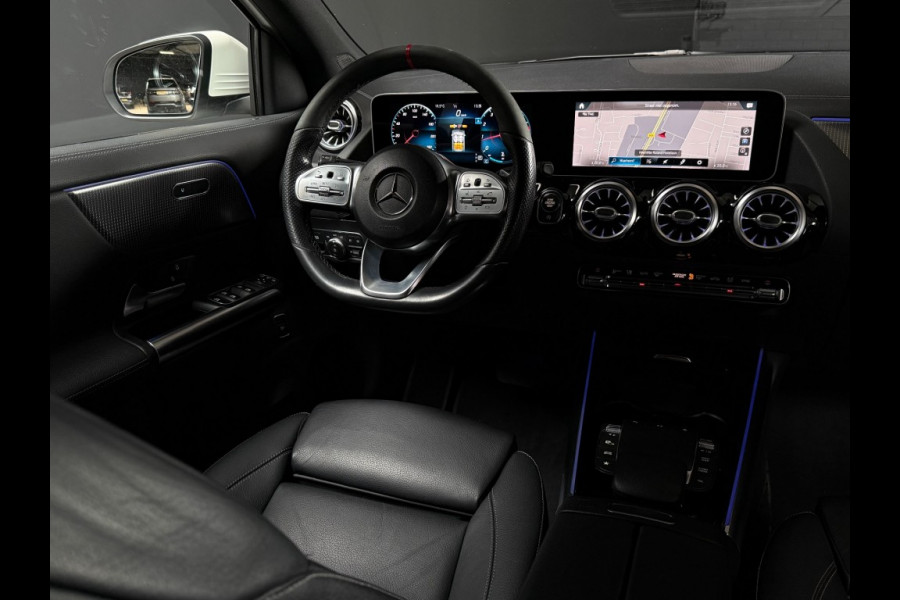 Mercedes-Benz GLA GLA 200 Progressive Leer/Trekhaak/19inch/Premium-pakket/Parkeerpakket/new model