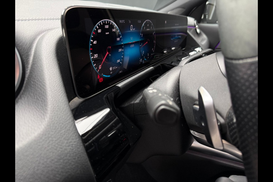 Mercedes-Benz GLA GLA 200 Progressive Leer/Trekhaak/19inch/Premium-pakket/Parkeerpakket/new model