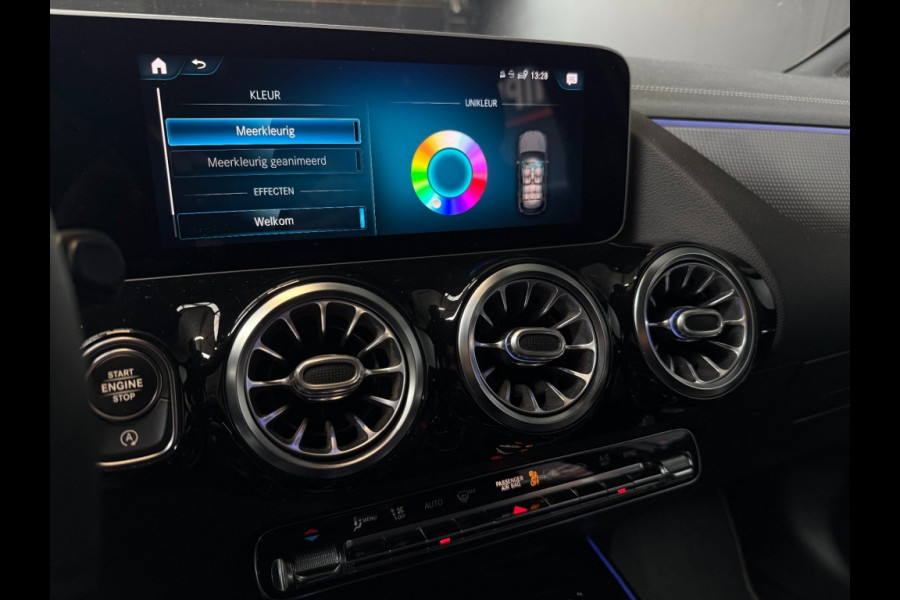 Mercedes-Benz GLA GLA 200 Progressive Leer/Trekhaak/19inch/Premium-pakket/Parkeerpakket/new model