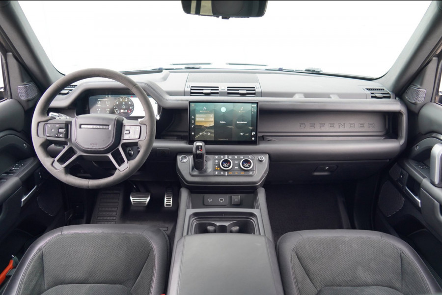 Land Rover Defender 110 5.0 P525 110 V8 / Pano / Trekhaak / Head-Up / Meridian Audio / 360 Camera / Compleet!