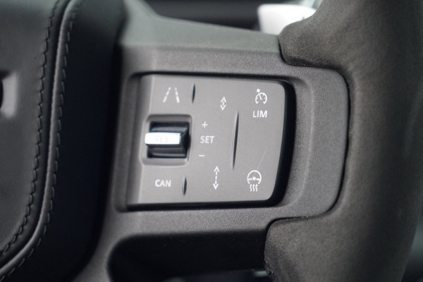 Land Rover Defender 110 5.0 P525 110 V8 / Pano / Trekhaak / Head-Up / Meridian Audio / 360 Camera / Compleet!
