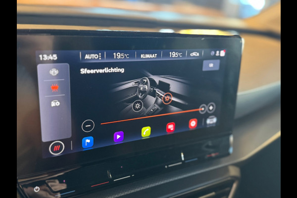 Seat Leon Sportstourer 1.0 eTSI Style Business Intense / Carplay / Sfeerverlichting / Cruise control / Parkeersensoren