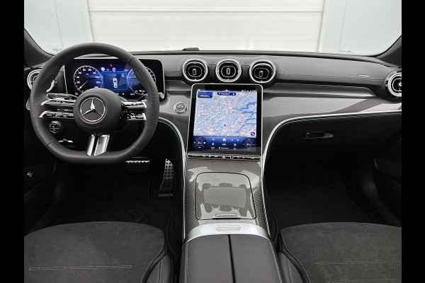 Mercedes-Benz C-Klasse 300 e Business Solution AMG | Nightpakket | Comfortpakket Plus | Middenconsole metaalstructuur | Trekhaak | Panoramaschuifdak | Smartphone integratie | 360° camera | Sfeerverlichting |