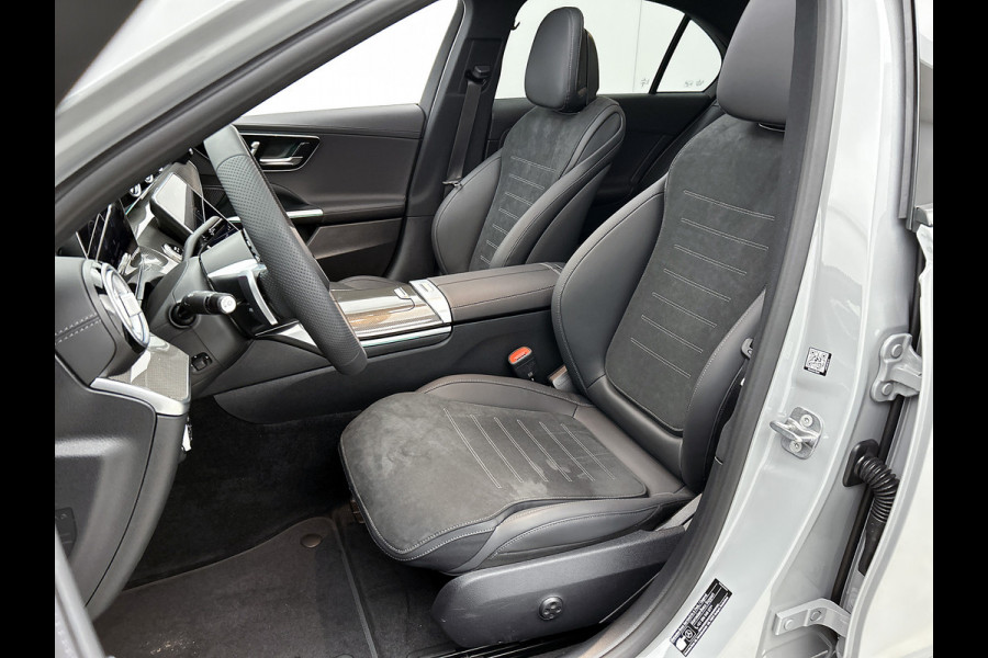 Mercedes-Benz C-Klasse 300 e Business Solution AMG | Nightpakket | Comfortpakket Plus | Middenconsole metaalstructuur | Trekhaak | Panoramaschuifdak | Smartphone integratie | 360° camera | Sfeerverlichting |