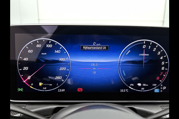Mercedes-Benz C-Klasse 300 e Business Solution AMG | Nightpakket | Comfortpakket Plus | Middenconsole metaalstructuur | Trekhaak | Panoramaschuifdak | Smartphone integratie | 360° camera | Sfeerverlichting |