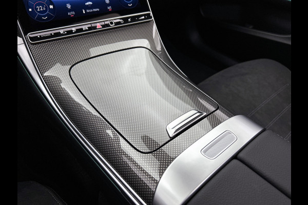 Mercedes-Benz C-Klasse 300 e Business Solution AMG | Nightpakket | Comfortpakket Plus | Middenconsole metaalstructuur | Trekhaak | Panoramaschuifdak | Smartphone integratie | 360° camera | Sfeerverlichting |