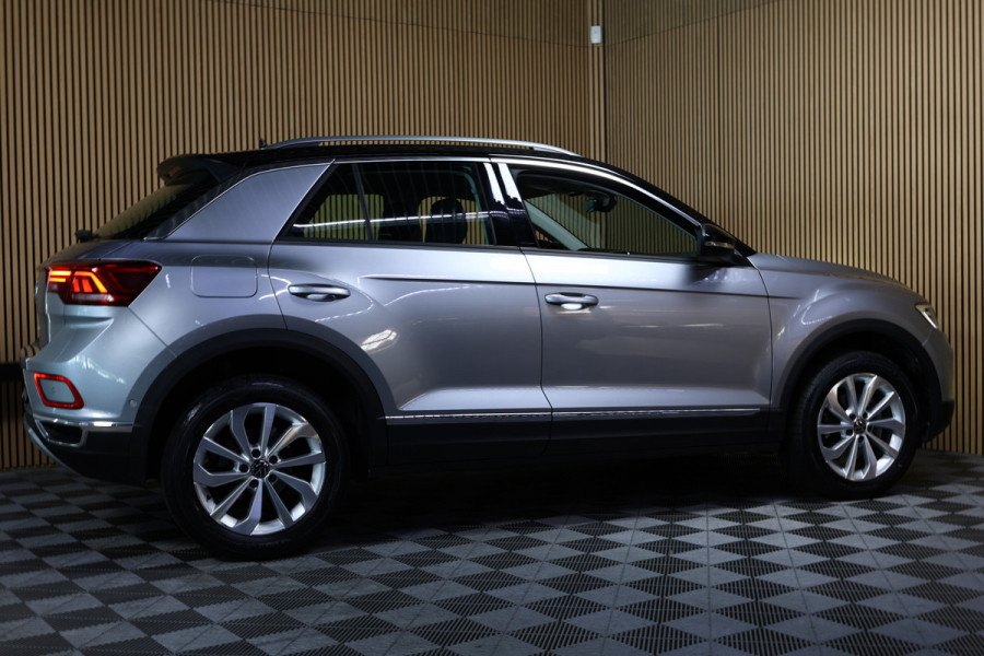 Volkswagen T-Roc 1.5 TSI Style AVM DSG VIRTUAL CARPLAY CLIMA CAMERA PDC "23