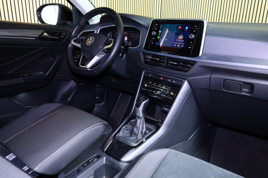 Volkswagen T-Roc 1.5 TSI Style AVM DSG VIRTUAL CARPLAY CLIMA CAMERA PDC "23