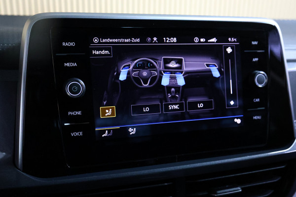 Volkswagen T-Roc 1.5 TSI Style AVM DSG VIRTUAL CARPLAY CLIMA CAMERA PDC "23