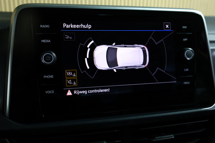 Volkswagen T-Roc 1.5 TSI Style AVM DSG VIRTUAL CARPLAY CLIMA CAMERA PDC "23