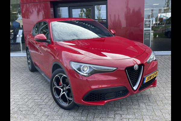 Alfa Romeo Stelvio 2.0 T AWD Ti | Stoel/Stuurverwarming | 20" Velgen | Camera