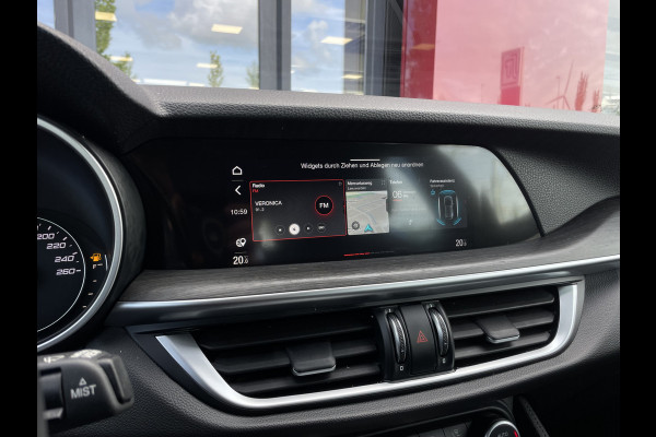 Alfa Romeo Stelvio 2.0 T AWD Ti | Stoel/Stuurverwarming | 20" Velgen | Camera