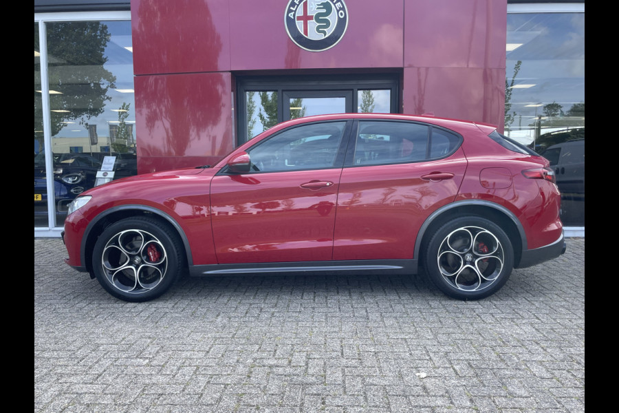 Alfa Romeo Stelvio 2.0 T AWD Ti | Stoel/Stuurverwarming | 20" Velgen | Camera