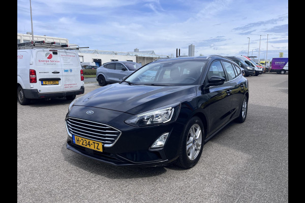 Ford FOCUS Wagon 1.0 EcoBoost Trend Edition Business 125pk | Navigatie | Trekhaak |