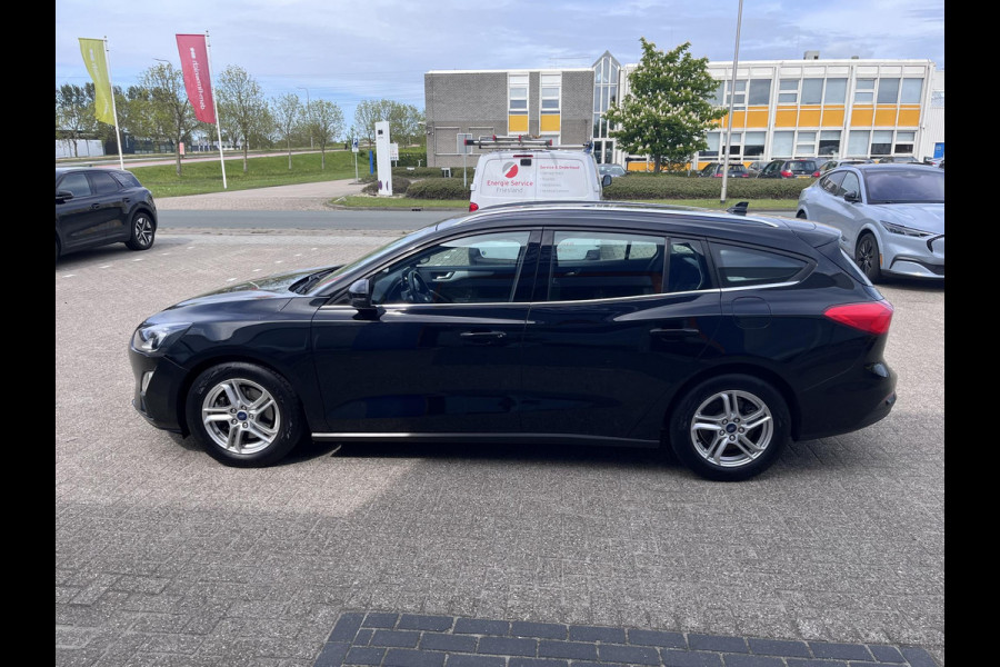 Ford FOCUS Wagon 1.0 EcoBoost Trend Edition Business 125pk | Navigatie | Trekhaak |