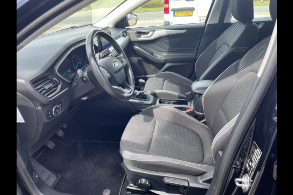 Ford FOCUS Wagon 1.0 EcoBoost Trend Edition Business 125pk | Navigatie | Trekhaak |