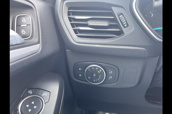 Ford FOCUS Wagon 1.0 EcoBoost Trend Edition Business 125pk | Navigatie | Trekhaak |