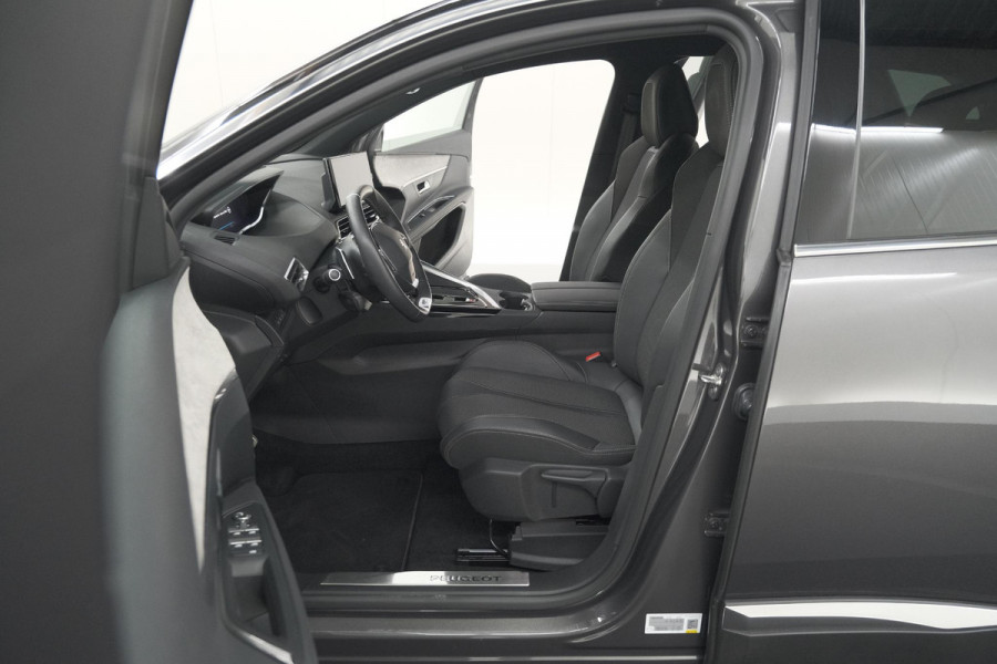 Peugeot 3008 PureTech 130 EAT8 GT | Camera | Adaptieve Cruise Control | Elektrische Kofferklep | Dodehoekdetectie
