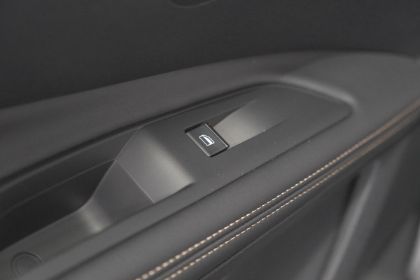 Peugeot 3008 PureTech 130 EAT8 GT | Camera | Adaptieve Cruise Control | Elektrische Kofferklep | Dodehoekdetectie