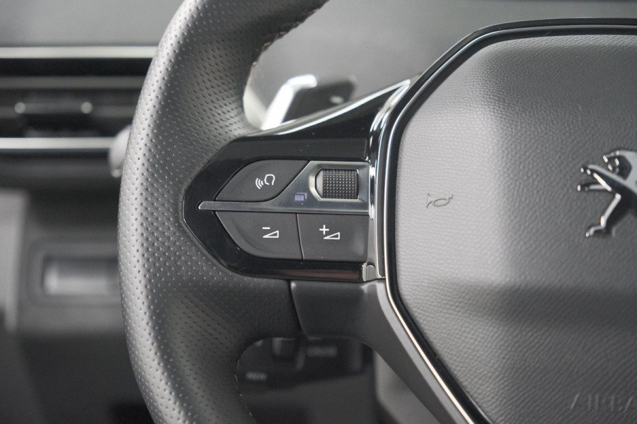 Peugeot 3008 PureTech 130 EAT8 GT | Camera | Adaptieve Cruise Control | Elektrische Kofferklep | Dodehoekdetectie
