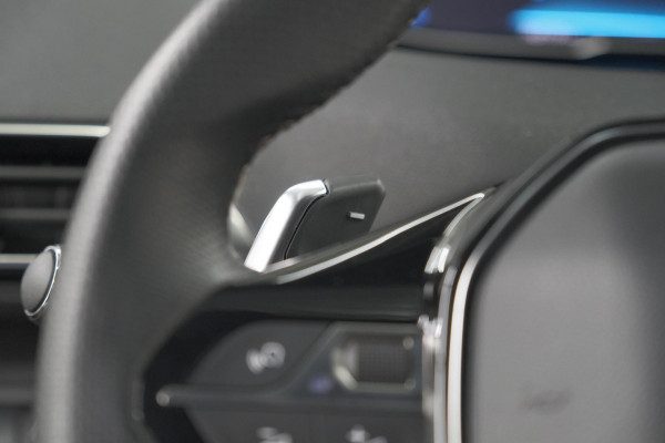 Peugeot 3008 PureTech 130 EAT8 GT | Camera | Adaptieve Cruise Control | Elektrische Kofferklep | Dodehoekdetectie