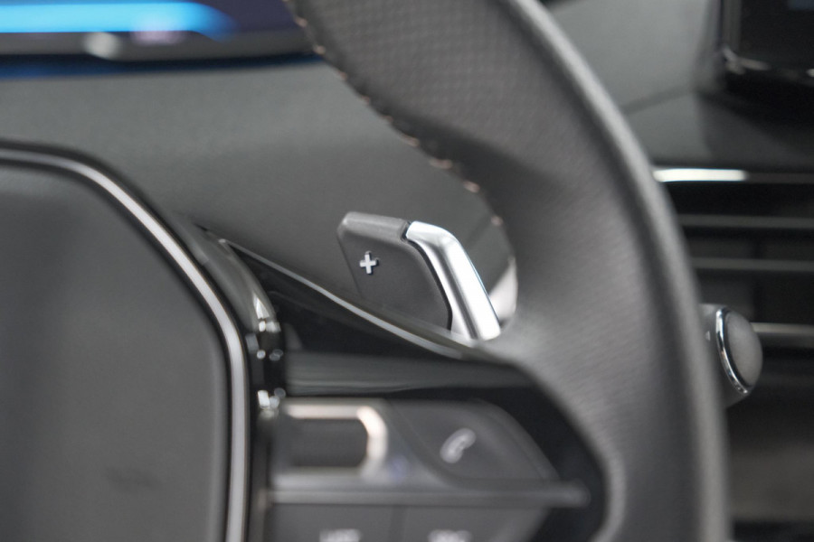 Peugeot 3008 PureTech 130 EAT8 GT | Camera | Adaptieve Cruise Control | Elektrische Kofferklep | Dodehoekdetectie