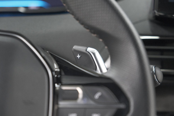 Peugeot 3008 PureTech 130 EAT8 GT | Camera | Adaptieve Cruise Control | Elektrische Kofferklep | Dodehoekdetectie