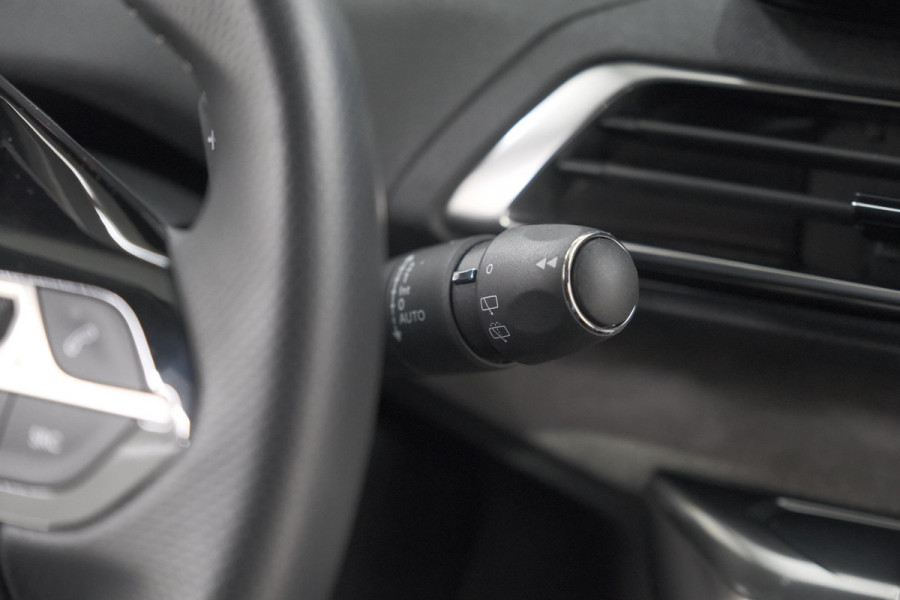 Peugeot 3008 PureTech 130 EAT8 GT | Camera | Adaptieve Cruise Control | Elektrische Kofferklep | Dodehoekdetectie