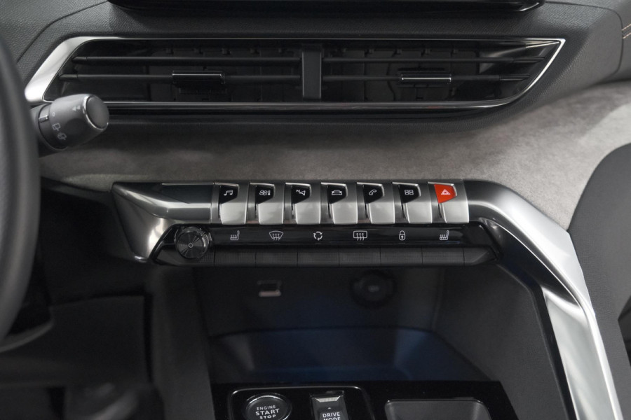 Peugeot 3008 PureTech 130 EAT8 GT | Camera | Adaptieve Cruise Control | Elektrische Kofferklep | Dodehoekdetectie