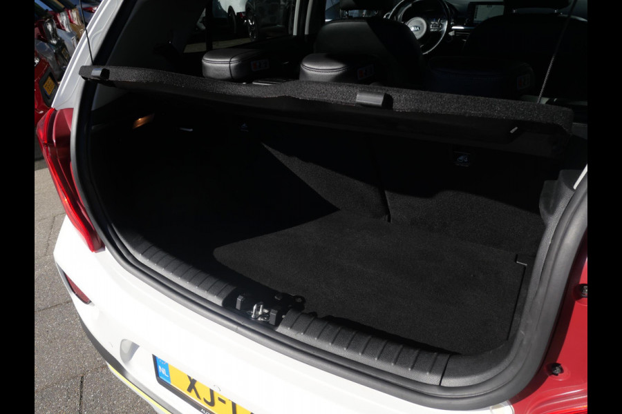 Kia Picanto 1.2 CVVT X-Line | Trekhaak | Allseason | Navi | Leder | 16''LM |