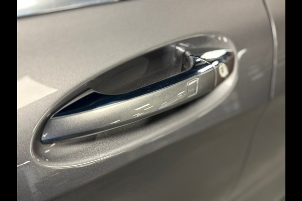 Mercedes-Benz GLA 180 Business Solution AMG / NAP / BTW / Pano / Keyless / Camera / Stoelverwarming