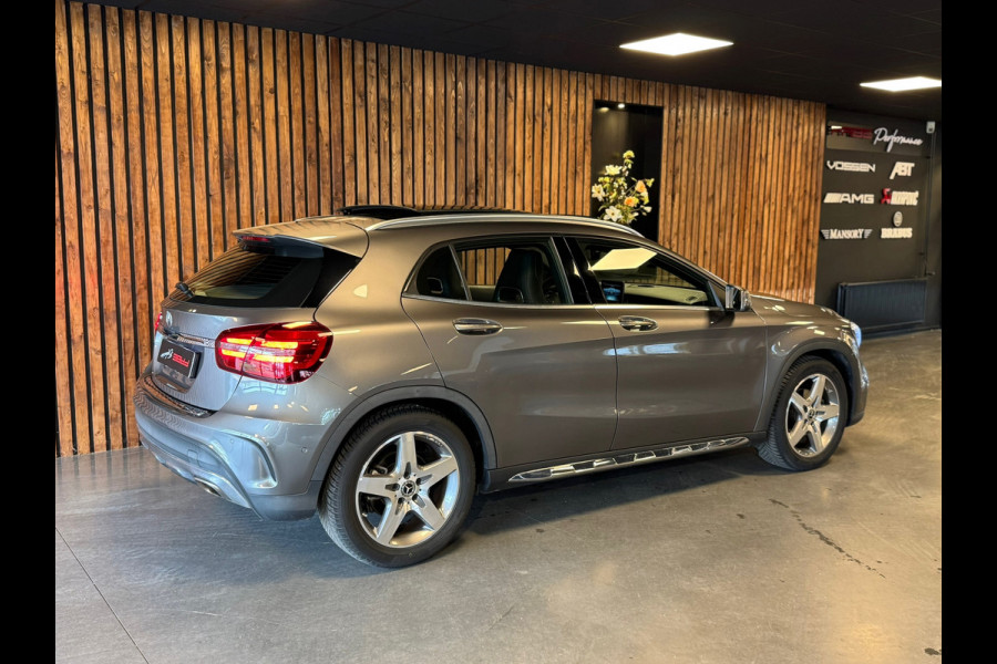 Mercedes-Benz GLA 180 Business Solution AMG / NAP / BTW / Pano / Keyless / Camera / Stoelverwarming