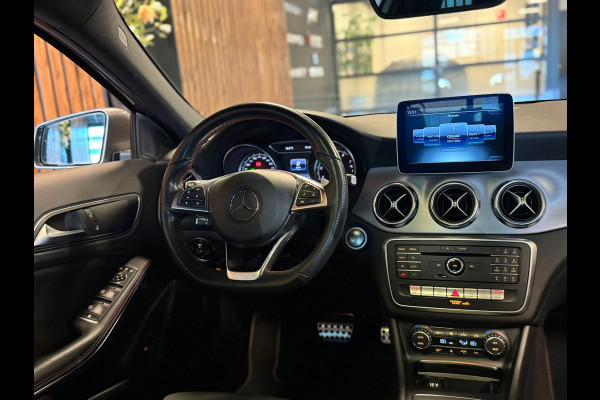 Mercedes-Benz GLA 180 Business Solution AMG / NAP / BTW / Pano / Keyless / Camera / Stoelverwarming