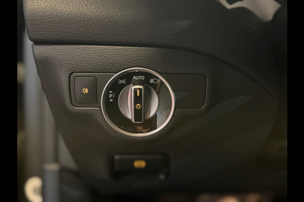 Mercedes-Benz GLA 180 Business Solution AMG / NAP / BTW / Pano / Keyless / Camera / Stoelverwarming