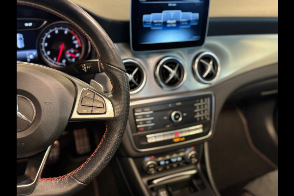 Mercedes-Benz GLA 180 Business Solution AMG / NAP / BTW / Pano / Keyless / Camera / Stoelverwarming