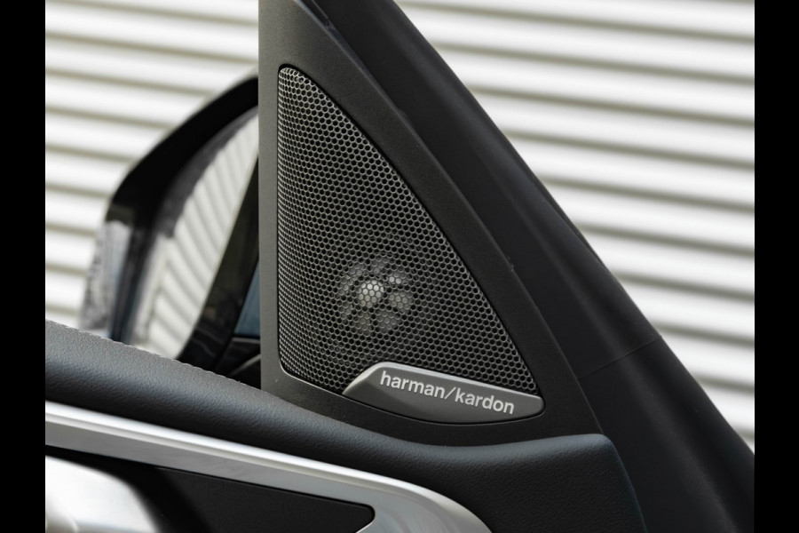 BMW 4 Serie Cabrio 420i M-Sport - Trekhaak - Harman Kardon - Air Collar - ACC - Stuurwiel Verwarmd