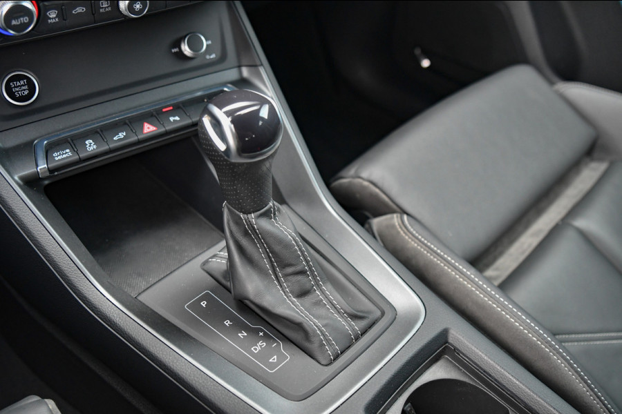 Audi Q3 Sportback 45 TFSI e 3x S-Line, Sonos. Matrix, Leder, 20", Keyless, Camera, Dodehoek, Ambient, Carplay!