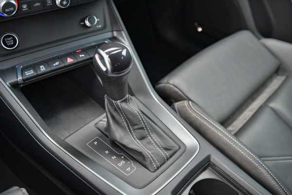 Audi Q3 Sportback 45 TFSI e 3x S-Line, Sonos. Matrix, Leder, 20", Keyless, Camera, Dodehoek, Ambient, Carplay!