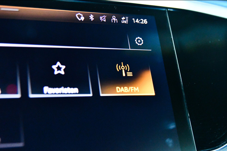 Audi Q3 Sportback 45 TFSI e 3x S-Line, Sonos. Matrix, Leder, 20", Keyless, Camera, Dodehoek, Ambient, Carplay!