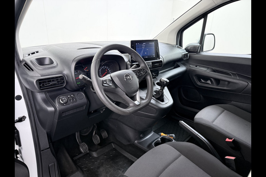 Opel Combo 1.5D 131PK L2H1 Trekhaak Euro 6 Airco Navi Camera Euro 6 Cruise Control Pdc DAB Edition Schuifdeur Betonplex Vloer Wandbetimmering 1.200KG Trekgewicht 1e Eigenaar Zeer compleet!